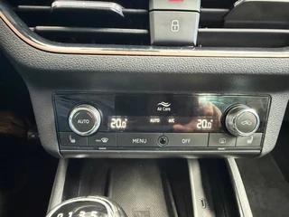 Škoda Kamiq 1.0 TSI Business Edition  Airco-Ecc/Alu wielen/Mistl./Navigatie / 37