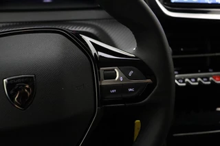 Peugeot 208 1.2T 100pk Allure | DEMO | Navigatie | Apple Carplay/Android Auto | Camera | Climate & Cruise control | Parkeersensoren | LED koplampen | / 28