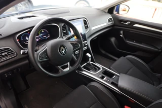 Renault Megane Estate 1.6 E-Tech Plug-In Hybrid 160 Intens|Camera|HUD|Keyless|Dodehoek assistentie / 8