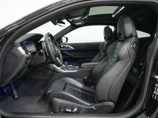 BMW 4 Serie Coupé M440i Schuifdak | Harman Kardon | M Stoelen / 22