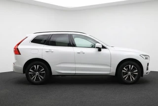 Volvo XC60 2.0 B4 MHEV 197PK Momentum 2WD Dealeronderhouden | Apple Carplay / Android Auto / 7