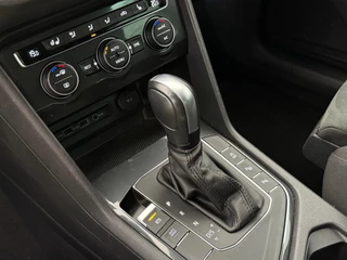 Volkswagen Tiguan 1.5 TSI ACT Comfortline | Automaat | Adaptive Cruise | Stoelverwarming | CarPlay | Camera | Trekhaak / 20