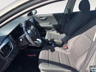 Kia Stonic 1.0 T-GDi MHEV DynamicPlusLine | Cruise Control | Climate Control | Camera | Navigatie | LM Velgen | / 14