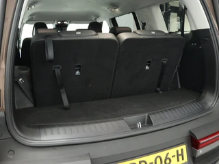 Hyundai Santa Fe 1.6 T-GDI PHEV | 7 zits | Stoelventilatie | Memory | 360 camera | / 18