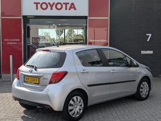 Toyota Yaris 1.5 Hybrid Aspiration / 2