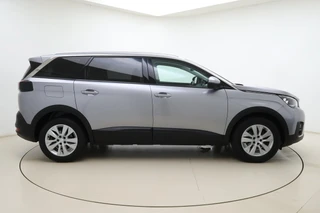Peugeot 5008 1.2 PureTech Blue Lease Executive | 7 persoons | Cruise control | Climate control | Navigatie full map | Lichtmetaal 17" / 10