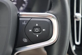 Volvo XC40 T5 Recharge Ultimate Dark | Stoelverwarming | 360° Camera | Pilot Assist | BLIS | H/K  | Leder  |  Keyless / 35
