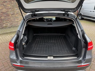 Mercedes-Benz E-Klasse 200 BUSINESS Solution Automaat 19 Inch Trekhaak / 24