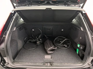 Volvo XC40 1.5 T5 Recharge Inscription 262 PK | Leder | Camera | Carplay | Elek. Kofferklep | / 24