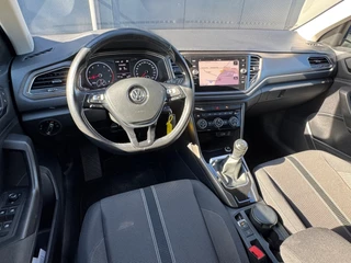 Volkswagen T-Roc 1.0 TSI Style * Navigatiesysteem * Stoelverwarming * Adaptieve Cruise Control * Parkeercamera * / 2