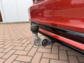 Volvo S60 2.0 T4 R-Design 190pk | Org. NL Top staat! / 36