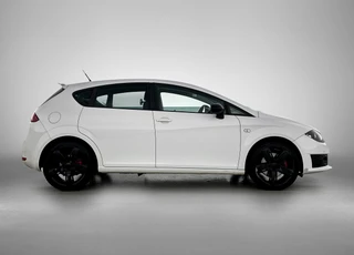 Seat Leon 2.0 TFSI FR | Cruise control | Stoelverwarming | Navigatie | Airco | Parkeersensoren | Trekhaak / 9