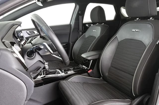 Kia ProCeed 1.5 T-GDi GT-Line Automaat Trekhaak Camera Keyless Stuur-Stoelverwarming / 7
