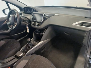 Peugeot 2008 1.2 Style / 8