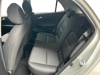Kia Picanto 1.0 DPi DynamicPlusLine | Apple Carplay / Android Auto | Navigatiesysteem | Lichtsensor | Parkeersensoren + Camera Achter | Cruise Control | Climate Control | 15"Lichtmetalen Velgen / 26