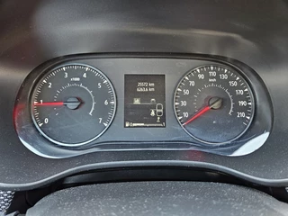 Dacia Sandero Stepway 1.0 TCe Comfort | 1e Eigenaar | Navigatie | Parkeersensoren | Cruise Control | Airco | Stuurbediening | Bluetooth / 20