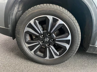 Suzuki Vitara 1.4 Boosterjet Style Smart Hybrid/ Nederlandse auto/ Afneembare trekhaak/ Pano/ Parkeersensoren/ Achteruitrijcamera / 49