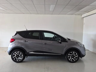 Renault Captur 1.2 TCe Xmod Automaat / 7