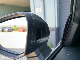 Audi Q3 45 TFSI e S-Line / Pano / Leder / El.Trekh. / Camera / 31