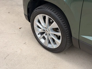 Skoda Karoq 1.5 TSI DSG Pano Camera Canton Leder/alca Trekhaak CarPlay Keyless Sfeer / 6