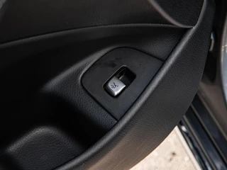 Mercedes-Benz E-klasse 350 e Lease Edition | Luchtvering | LED | Navigatie | Sfeerverlichting | Camera | Apple CarPlay/Android Auto | Stoelverwarming | Dealeronderhouden / 38