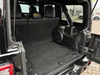 Jeep Wrangler Unlimited Brute 4xe 380 Sahara | Apple-Android |  Trekhaak | Adaptive Cruise Control / 35