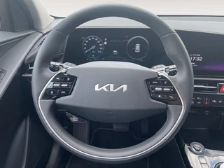 Kia Niro 1.6 GDi Hybrid DynamicPlusLine | Navigatie | Climate control | Leren bekleding | Stoel +Stuur verwarming | Elektrische achterklep / 15