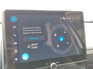 Toyota Yaris 1.5 Hybrid 115 DYNAMIC NL-AUTO STOEL/STUURVERW BLIND SPOT PARK-SENSOREN NAVI CAMERA CLIMA AD-CRUISE APPLE/ANDROID KEYLESS 16'' LM-VELGEN / 16