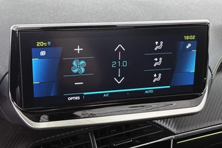 Peugeot e-2008 EV GT 50 kWh Achteruitrijcamera Apple Carplay Dodehoek LED Koplampen / 22