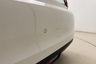 Fiat 500e La Prima 42 kWh | Glazen dak | Cruise control | Camera | Elektrisch verstelbare spiegels / 4
