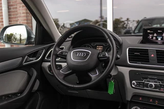 Audi Q3 2.0 TFSI quattro Pro Line | S-tronic Automaat | Panoramadak | 211 pk | Stoelverwarming | Climate control | Navi | Xenon | Bluetooth | 18 inch | PDC | Quattro / 20