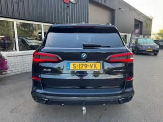 BMW X5 XDRIVE45E M-Sport Bowers & Wilkins Pano Softclose Laser Trekhaak Mooi vol uitgevoerd! / 23