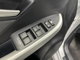 Toyota Prius 1.8 Plug-in Aspiration LEER NAVI CAMERA CRUISE. / 19