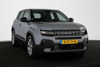 Jeep Avenger 1.2 e-Hybrid Altitude Achteruitrijcamera Apple CarPlay 17" / 2