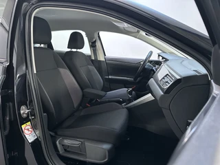 Volkswagen Polo 1.0 TSI Life Business Camera Stoelverwarming Navigatie App-Connect DAB+ / 4