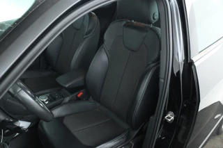 Audi Q2 1.4 TFSI CoDS-line  Automaat, Stoelverwarming, Virtual, Leer, / 17
