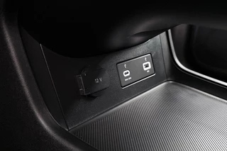 Leapmotor C10 Design REEV 28.4 kWh / 43