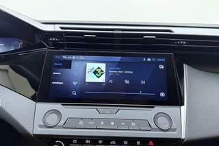 Peugeot 308 SW 1.2 Hybrid 145pk e-DCS6 Business / 26