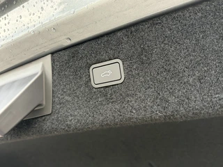 Polestar 4 Long Range Single motor 100 kWh Cruise control adaptief / Panoramadak / 360 Camera / 27