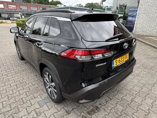 Toyota Corolla Cross 2.0 HYBRID 184PK FIRST-EDITION BLIND-SPOT EL-ACHTERKLEP LM-VELGEN KEYLESS PARK-SENSOREN STOELVERW DRAADLOOS-LADEN AD-CRUISE BLUETOOTH / 6