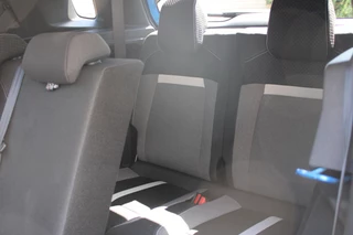Opel Frontera 1.2 Turbo Hybrid GS 7p. 5 JR GARANTIE | Winterpack | Cruise control | Achteruitrijcamera | BLIS / 12
