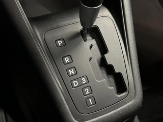 Kia Venga 1.6 CVVT First Edition PANO CAMERA NAVI CRUISE ECC STOEL/STUUR VERWARMING. / 35
