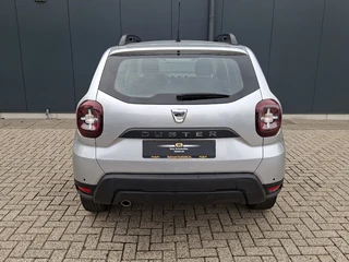 Dacia Duster 1.3 TCe 130pk Comfort * Navigatie * Cruise Control * Airco * / 27
