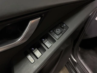 Kia Niro 1.6 GDi Hybrid DynamicLine Camera Adaptive Cruise / 17