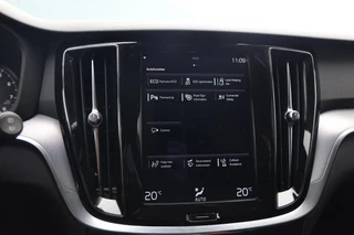 Volvo V60 2.0 B3 Momentum Advantage|Automaat|Trekhaak|Applecarplay/android auto|Camera|Cruise control / 11