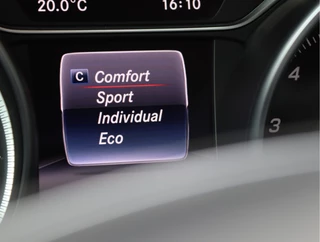 Mercedes-Benz GLA 200 Premium  | Trekhaak | 360 Camera | LED / 35