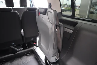 Toyota PROACE Electric Verso LONG EXTRA RANGE DYNAMIC 75KWH 8-PERSOONS ROLSTOELAUTO VERLAAGD-INBOUW-OPRIJPLAAT 2x SCHUIFDEUR / 17