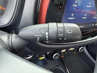 Toyota Aygo X 1.0 VVT-i MT Envy CABRIO KEYLESS PARK-SENSOREN STOELVERWARMING APPLE/ANDROID LM-VELGEN 18" / 14