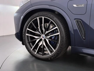 BMW X5 xDrive45e High Executive BOMVOL! | PANO | HARMAN KARDON | LASER LED | ELEK. ACHTER KLEP | ELEK. TREKHAAK | STOELVERWARMING | ELEK. MEM. SEAT | ACHTERUITRIJCAMERA | 22'' VELGEN | RIJKLAAR PRIJS + 12 MND BOVAG GARANTIE | / 17