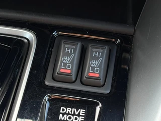 Mitsubishi Eclipse Cross 2.4 PHEV Prestige SOH 98,9% - PANO / 27